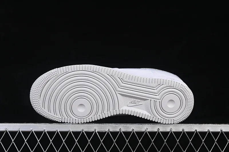 All categories Nk Air Force 1 Air Force series Nk Air Force 1 Low Air Force low top Nike Air Force 1'07 Low sequined hook Air Force 1 low top casual sneakers ZH0316-156
